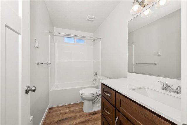 425 N Garvin Ct, Greenacres, WA 99016