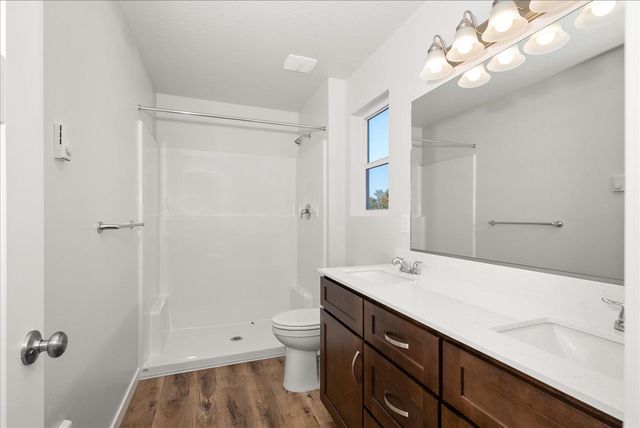 425 N Garvin Ct, Greenacres, WA 99016
