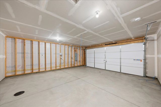 425 N Garvin Ct, Greenacres, WA 99016