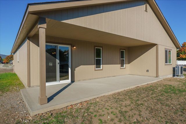 425 N Garvin Ct, Greenacres, WA 99016
