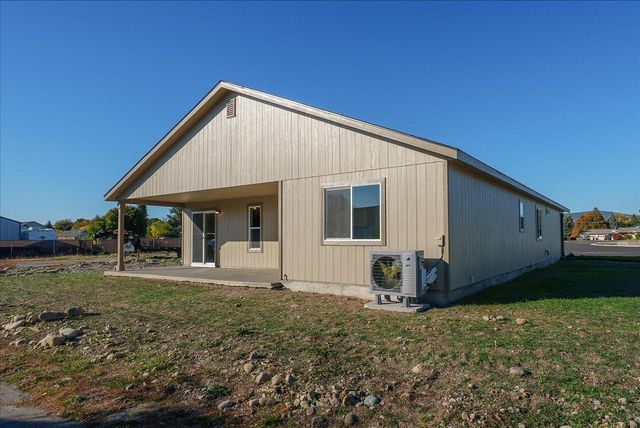 425 N Garvin Ct, Greenacres, WA 99016