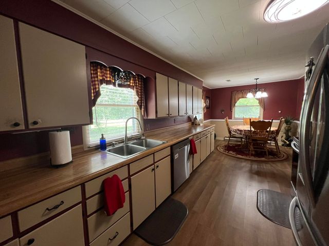 2039 Us Highway 65, Buffalo, MO 65622