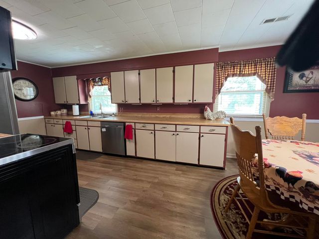 2039 Us Highway 65, Buffalo, MO 65622