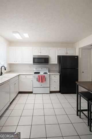 6798 Collier Way, Riverdale, GA 30296