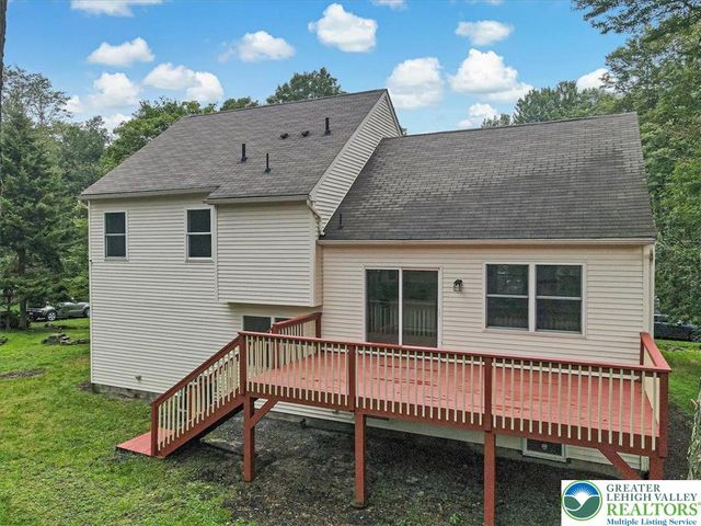 2704 Starlight Terrace, Coolbaugh Twp, PA 18466