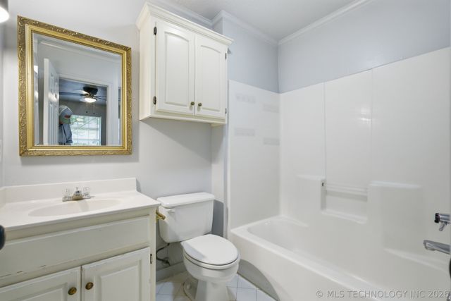 3027 E 89th Place S, Tulsa, OK 74137