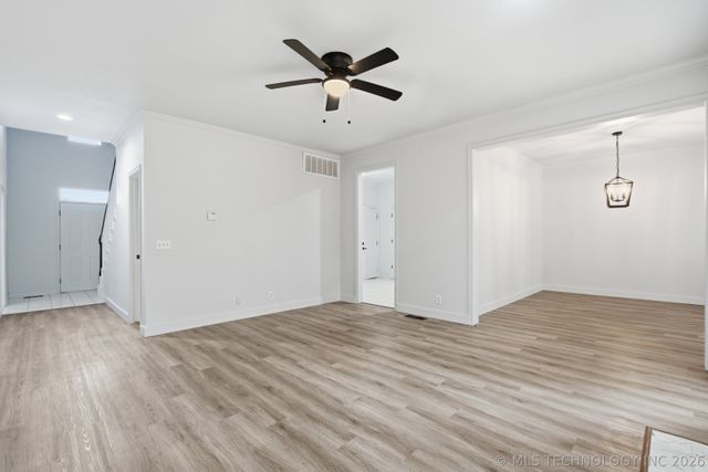 3027 E 89th Place S, Tulsa, OK 74137