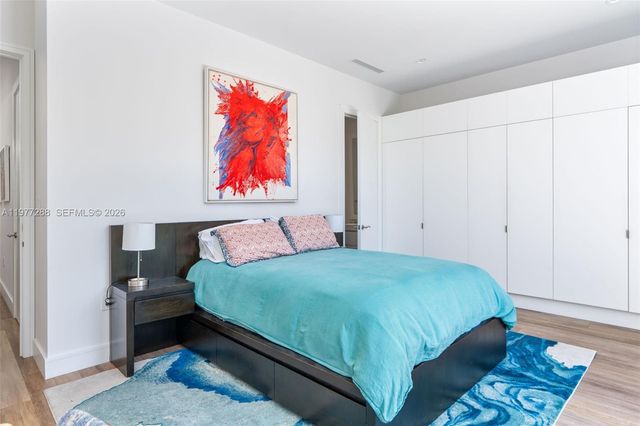 2977 Bridgeport Ave, Miami, FL 33133