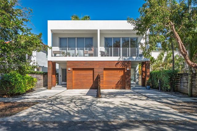 2977 Bridgeport Ave, Miami, FL 33133