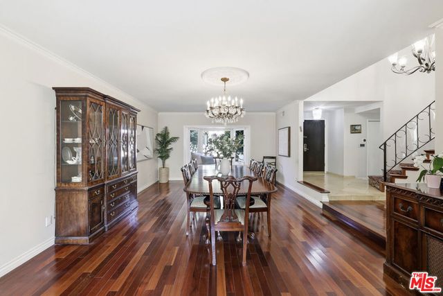 5507 Bluebell Avenue, Valley Village, CA 91607