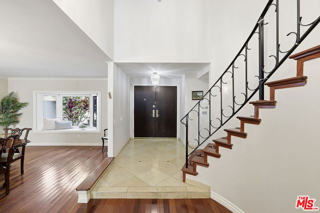5507 Bluebell Avenue, Valley Village, CA 91607