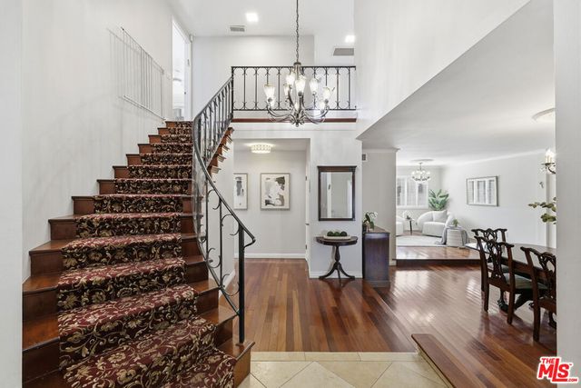 5507 Bluebell Avenue, Valley Village, CA 91607