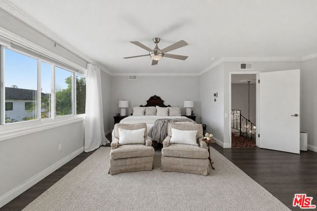 5507 Bluebell Avenue, Valley Village, CA 91607