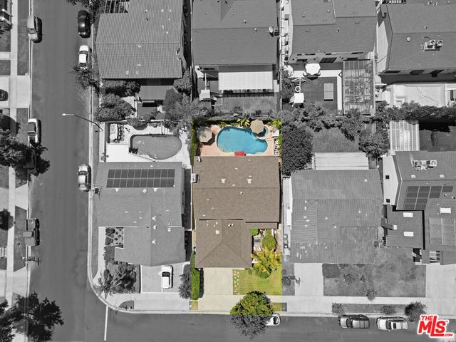 5507 Bluebell Avenue, Valley Village, CA 91607