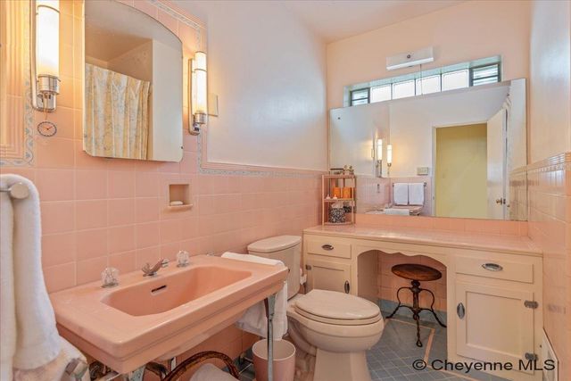 3001 CAPITOL AVE, Cheyenne, WY 82009