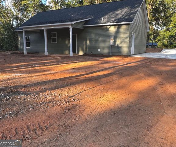 33 Peachtree Street, Hartwell, GA 30643
