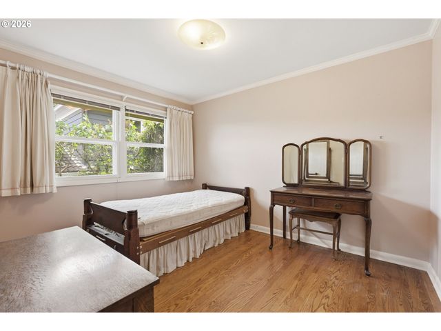 2718 Nw QUIMBY St, Portland, OR 97210