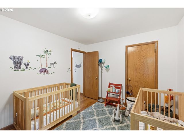 2718 Nw QUIMBY St, Portland, OR 97210