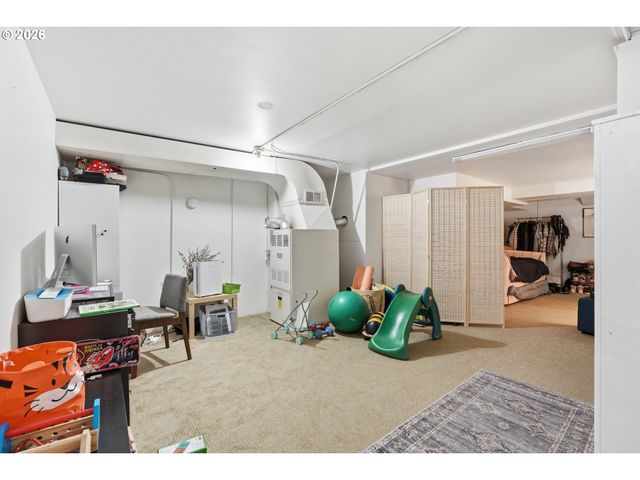 2718 Nw QUIMBY St, Portland, OR 97210