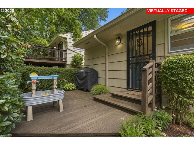 2718 Nw QUIMBY St, Portland, OR 97210