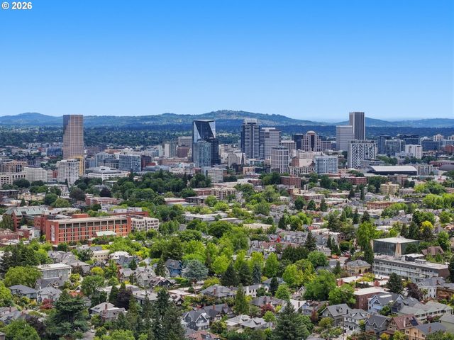 2718 Nw QUIMBY St, Portland, OR 97210