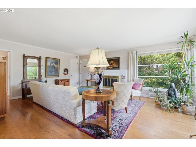 2718 Nw QUIMBY St, Portland, OR 97210