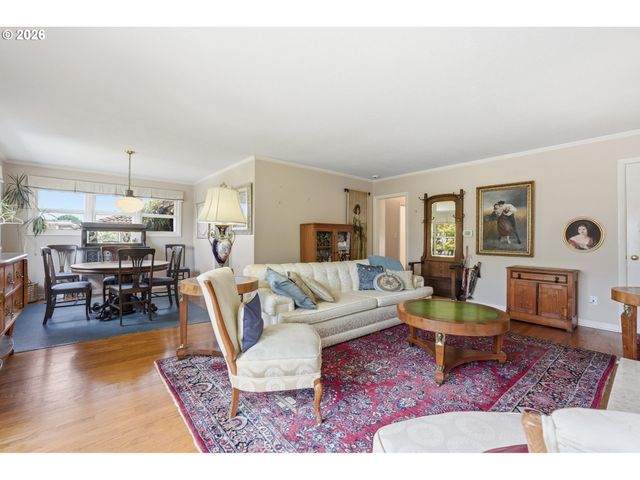 2718 Nw QUIMBY St, Portland, OR 97210