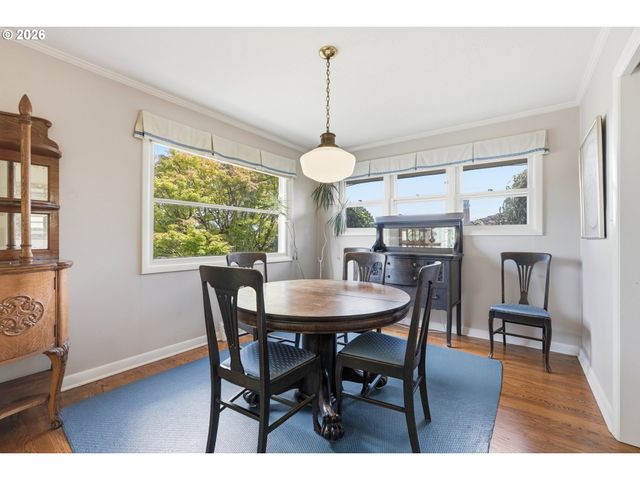 2718 Nw QUIMBY St, Portland, OR 97210