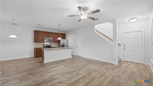 727 Gristmill Drive, New Braunfels, TX 78130