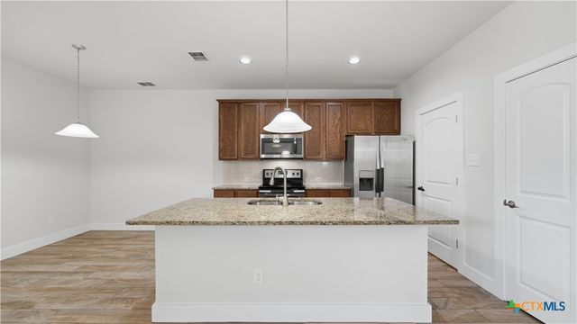 727 Gristmill Drive, New Braunfels, TX 78130