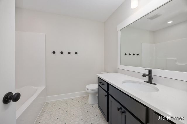 5871 Valley Point Drive, Caledonia, MI 49316