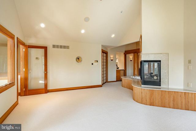 438 GROUND HOG COLLEGE RD, West Chester, PA 19382