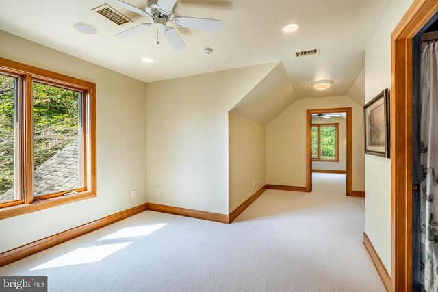 438 GROUND HOG COLLEGE RD, West Chester, PA 19382