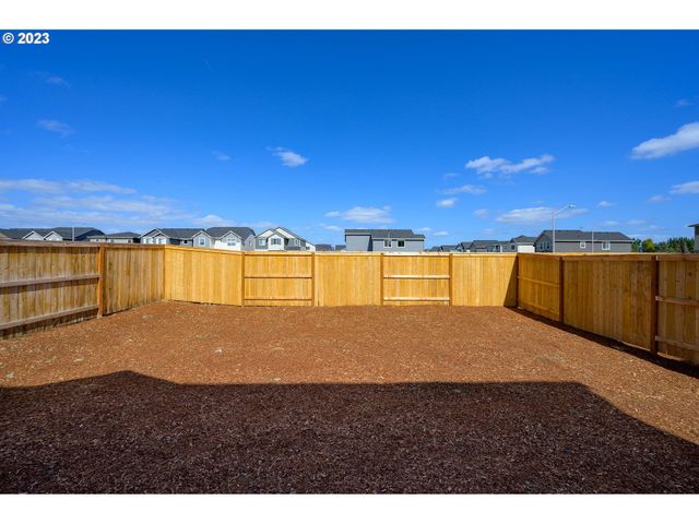 3119 S Magnolia Dr Lot 743, Cornelius, OR 97113