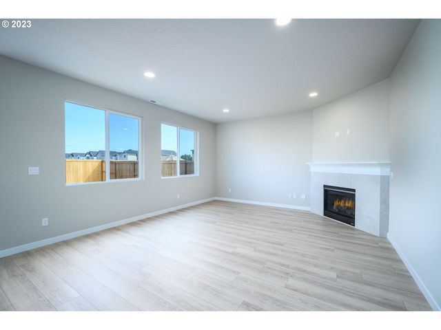 3119 S Magnolia Dr Lot 743, Cornelius, OR 97113