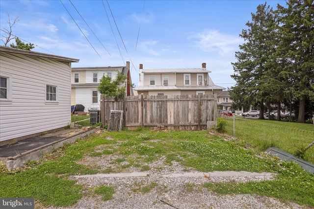 1038 W. LOCUST ST, York, PA 17404