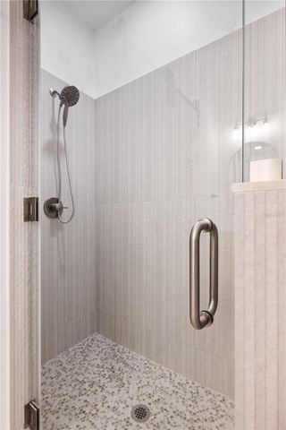 2727 W CHESTNUT STREET, Tampa, FL 33607