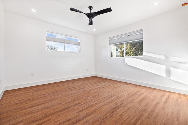 2727 W CHESTNUT STREET, Tampa, FL 33607