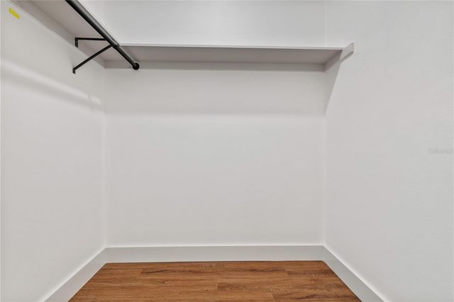 2727 W CHESTNUT STREET, Tampa, FL 33607