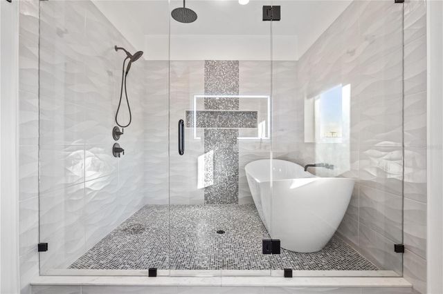 2727 W CHESTNUT STREET, Tampa, FL 33607