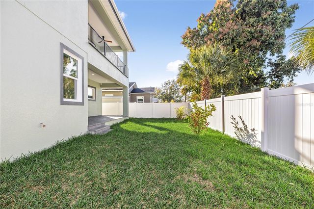 2727 W CHESTNUT STREET, Tampa, FL 33607