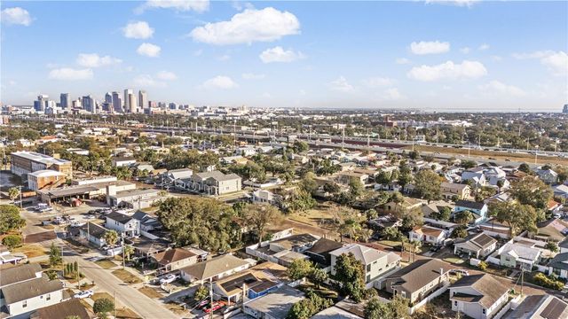 2727 W CHESTNUT STREET, Tampa, FL 33607