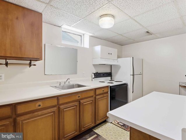 718 KENT AVE, Baltimore, MD 21228