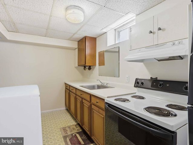 718 KENT AVE, Baltimore, MD 21228