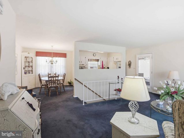 718 KENT AVE, Baltimore, MD 21228