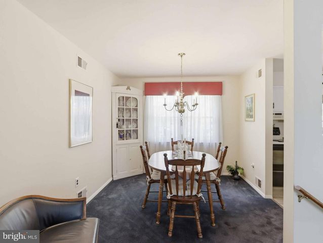 718 KENT AVE, Baltimore, MD 21228