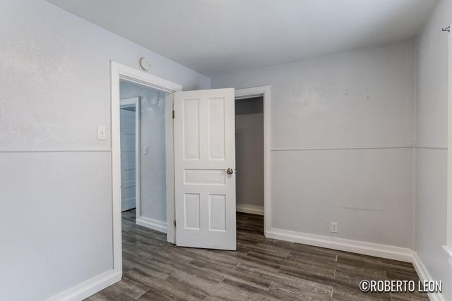 922 Burton Street SW, Wyoming, MI 49509