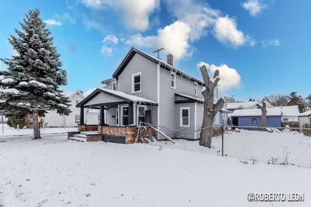 922 Burton Street SW, Wyoming, MI 49509