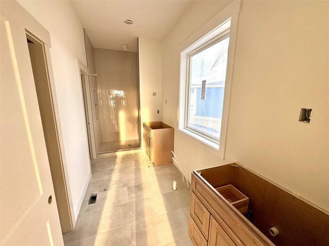 260 NW Montego Court, Waukee, IA 50263