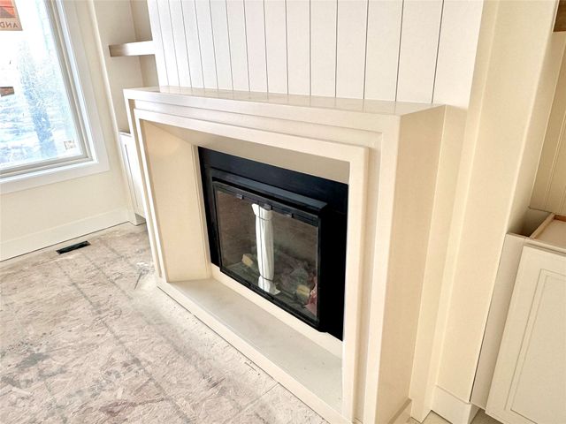 260 NW Montego Court, Waukee, IA 50263